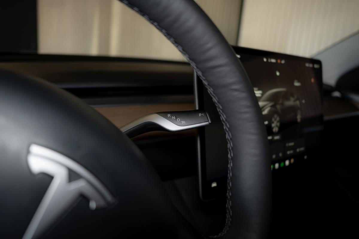 tesla-model-y-2023-eletrico-0cc