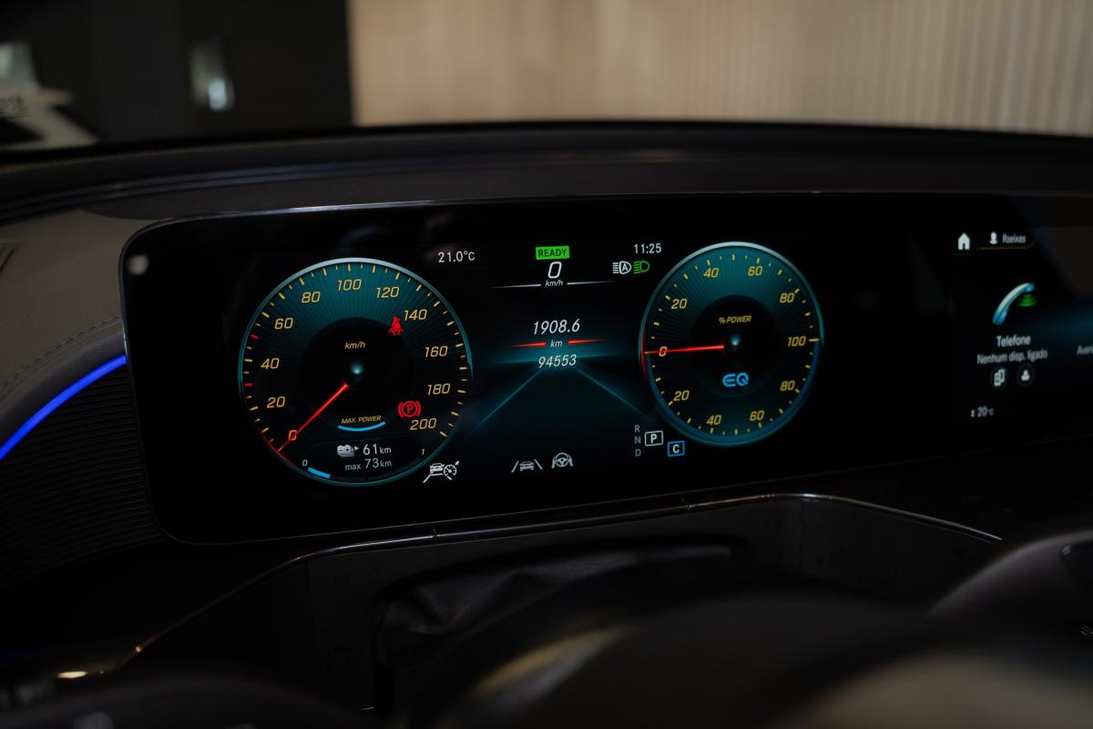 mercedes-benz-eqc-2022-eletrico-500cc