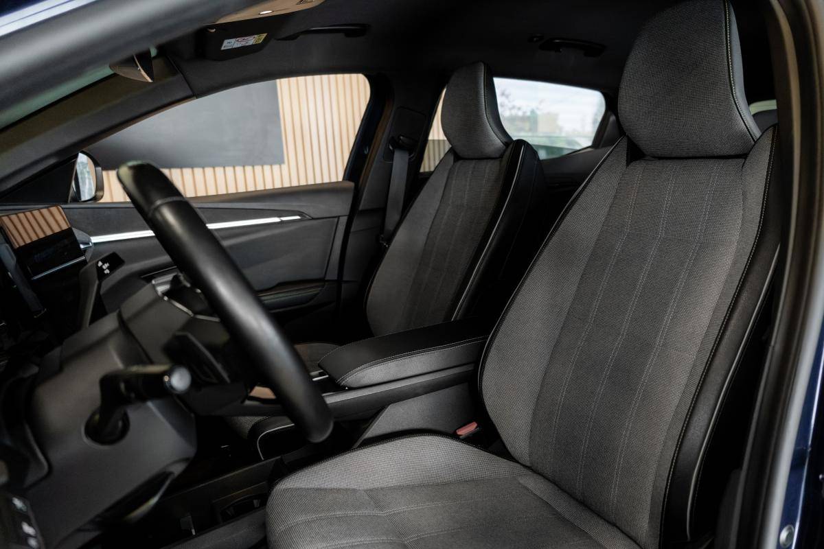 renault-megane-e-tech-2022-eletrico-0cc
