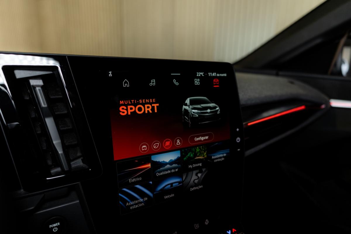 renault-megane-e-tech-2022-eletrico-0cc
