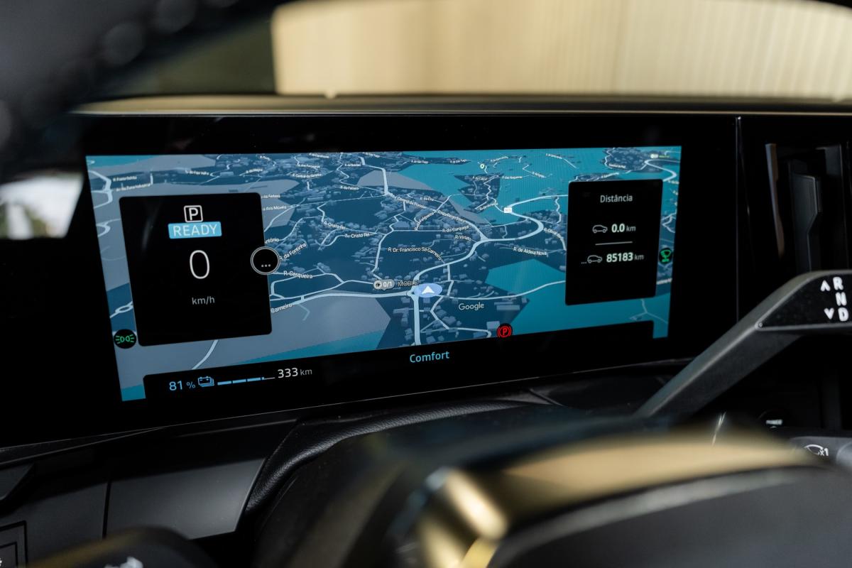 renault-megane-e-tech-2022-eletrico-0cc