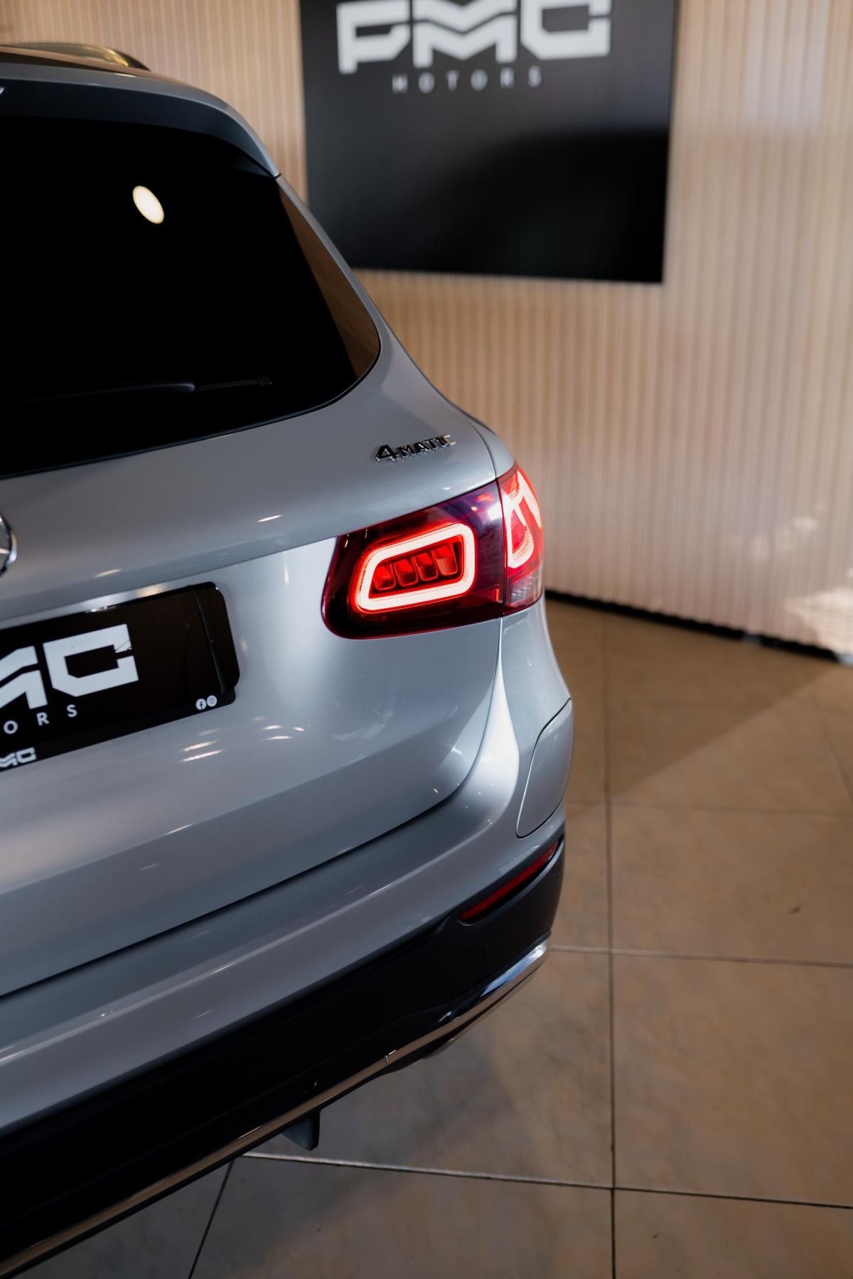 mercedes-benz-glc-2021-hibrido-a-gasolina-1991cc