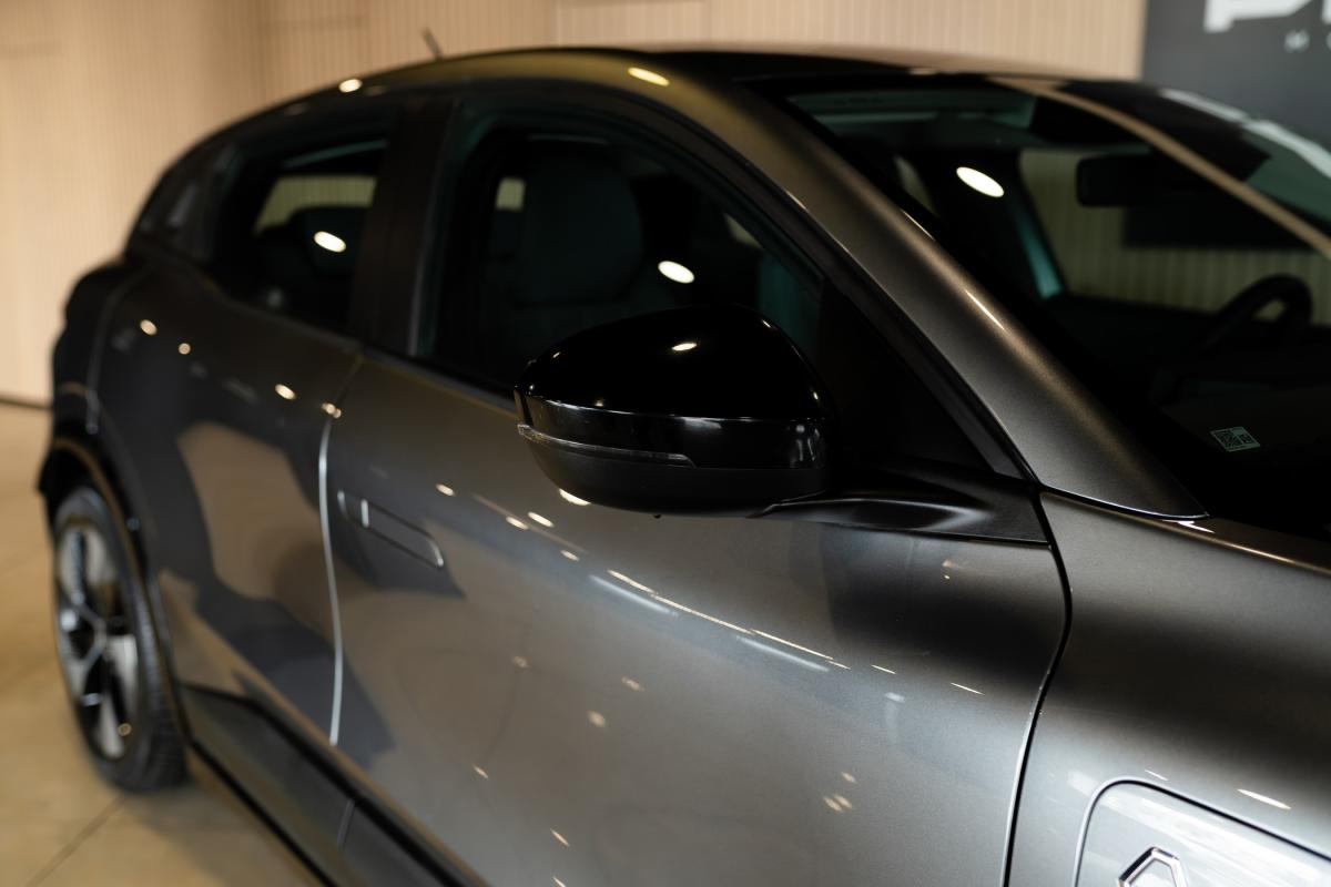 renault-megane-e-tech-2023-eletrico-0cc