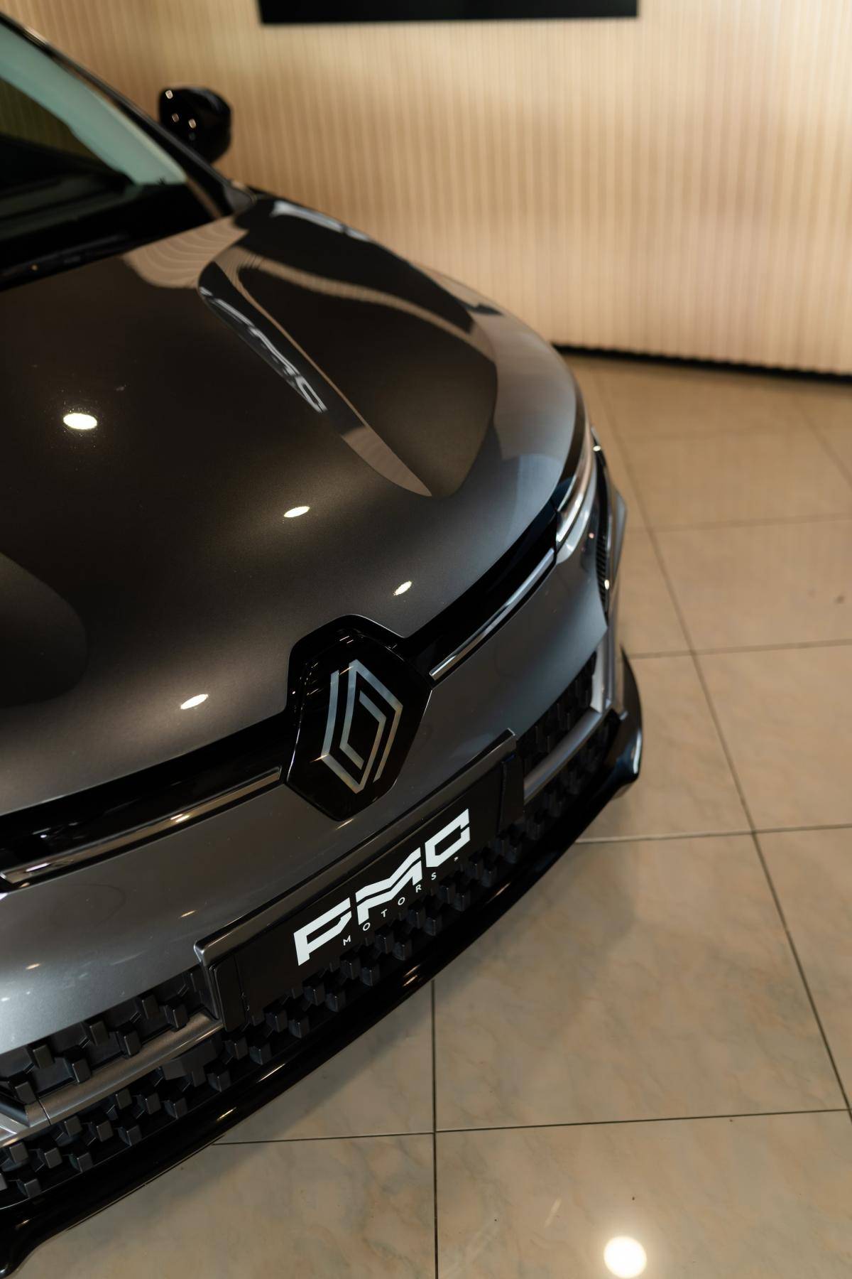 renault-megane-e-tech-2023-eletrico-0cc