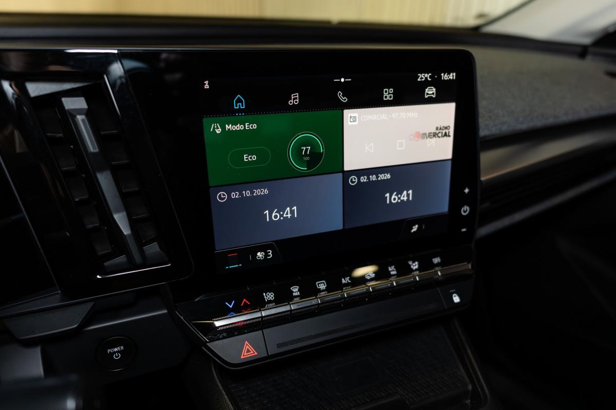 renault-megane-e-tech-2023-eletrico-0cc