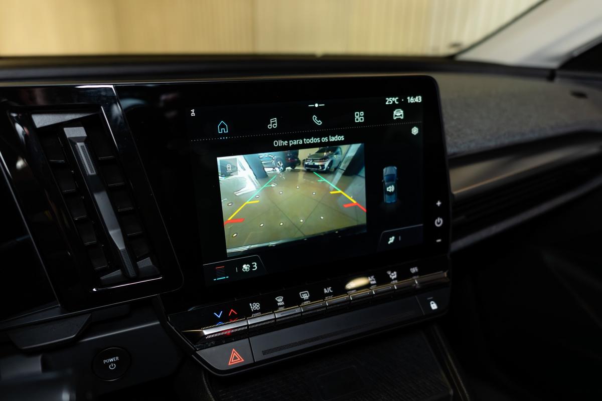 renault-megane-e-tech-2023-eletrico-0cc