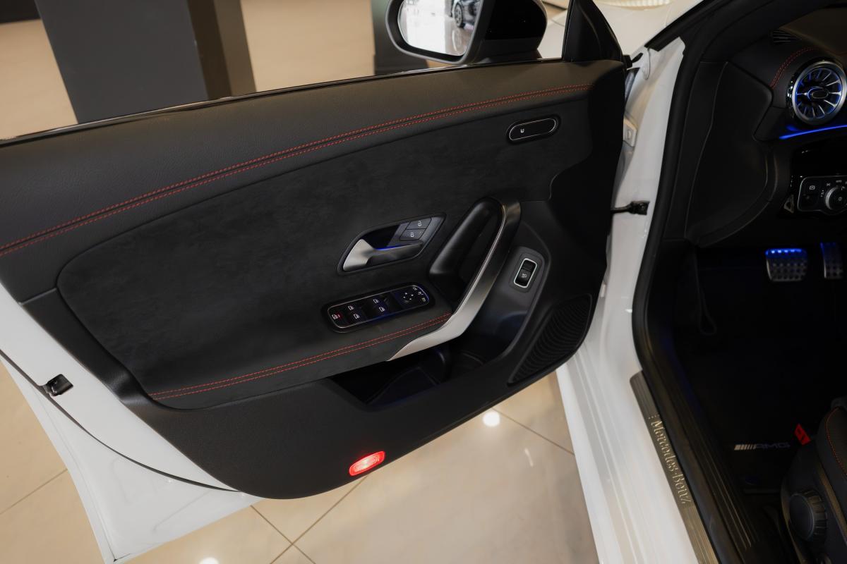 mercedes-benz-cla-2024-gasolina-1332cc