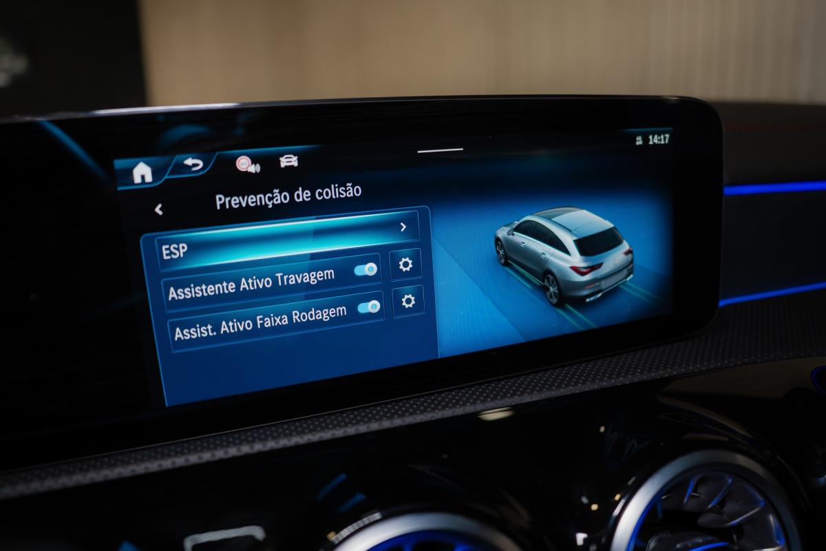 mercedes-benz-cla-2024-gasolina-1332cc
