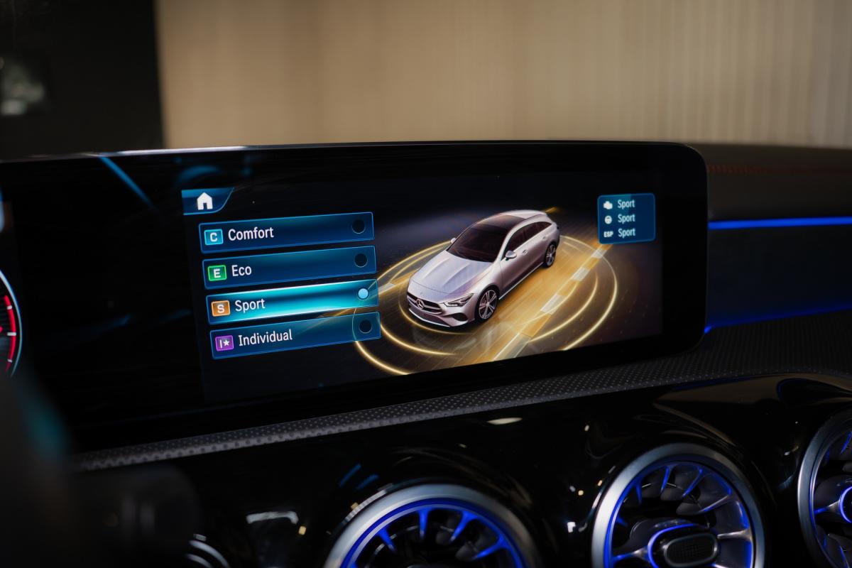 mercedes-benz-cla-2024-gasolina-1332cc