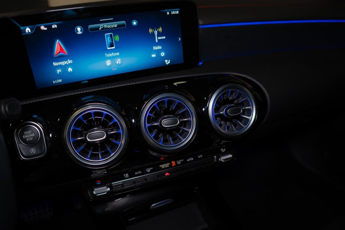 mercedes-benz-cla-2024-gasolina-1332cc