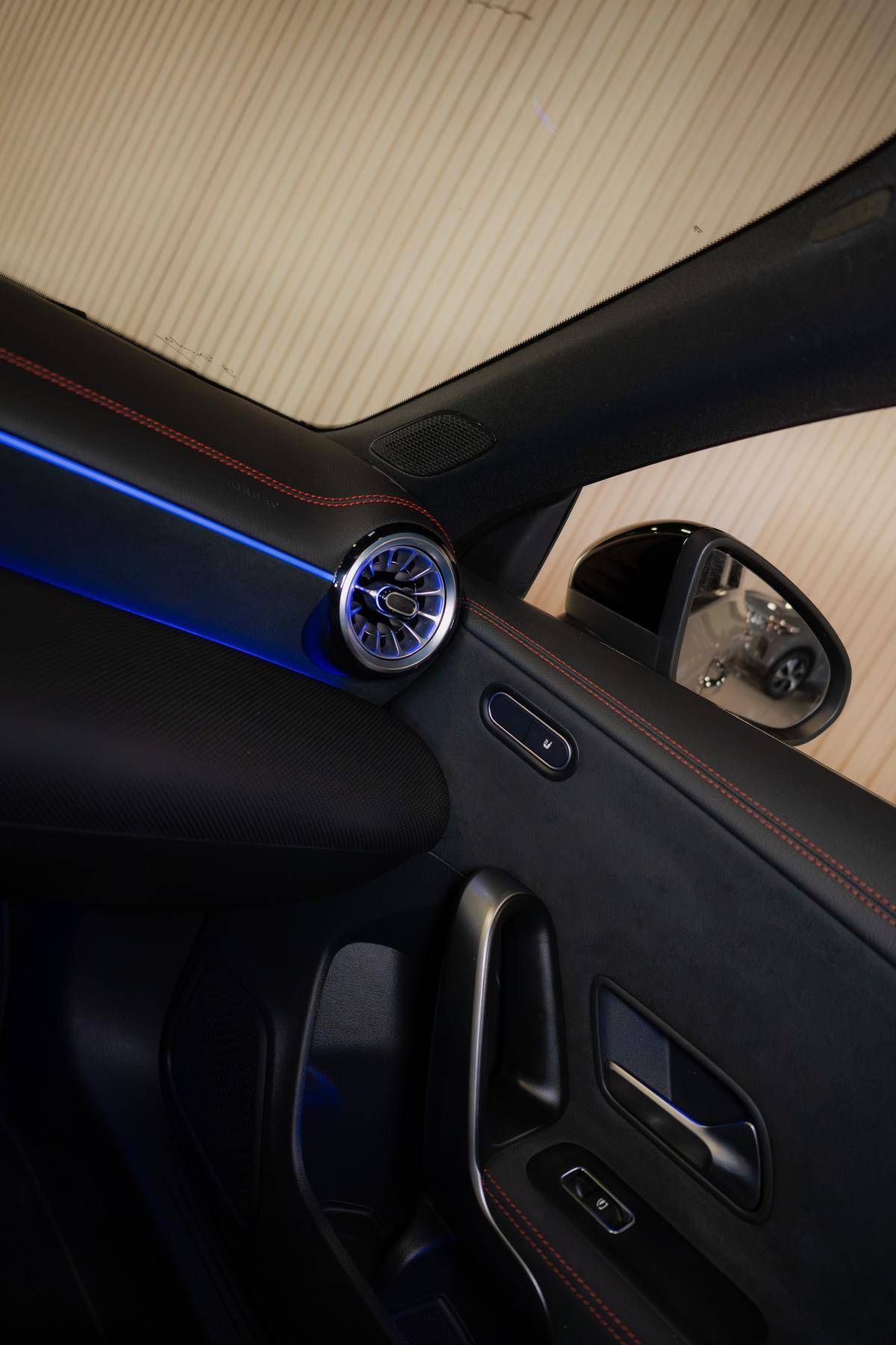 mercedes-benz-cla-2024-gasolina-1332cc