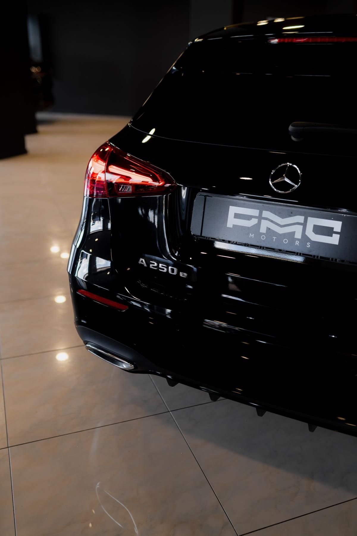 mercedes-benz-classe-a-2023-hibrido-a-gasolina-1332cc