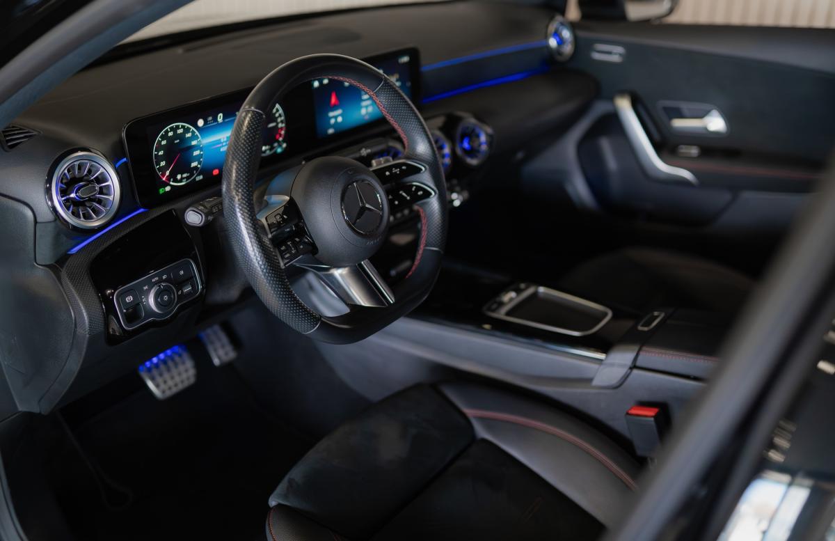 mercedes-benz-classe-a-2023-hibrido-a-gasolina-1332cc
