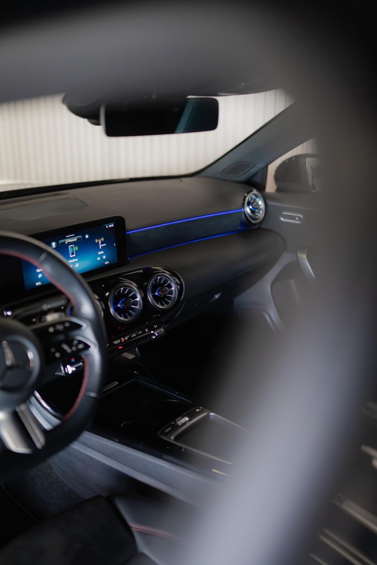 mercedes-benz-classe-a-2023-hibrido-a-gasolina-1332cc