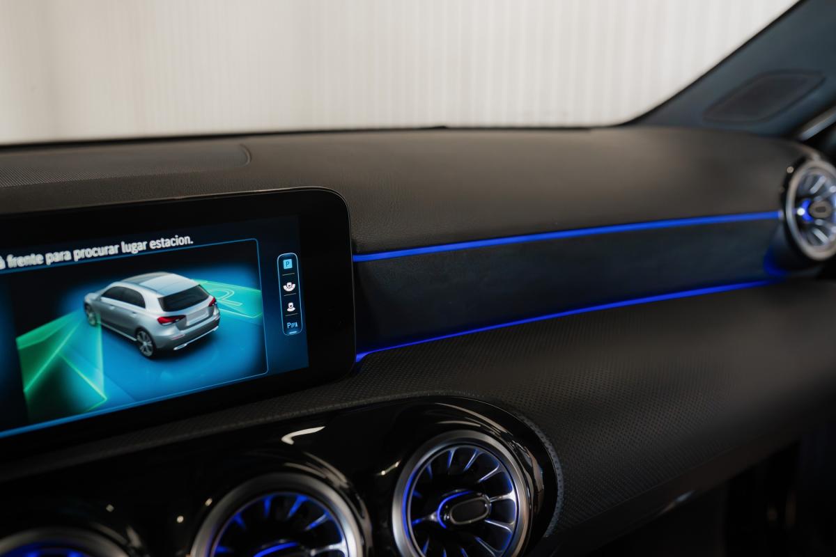mercedes-benz-classe-a-2023-hibrido-a-gasolina-1332cc