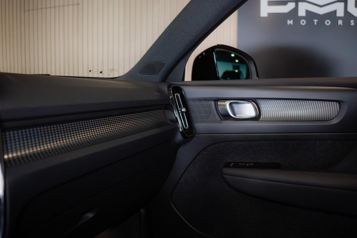 volvo-xc40-2022-hibrido-a-gasolina-1477cc