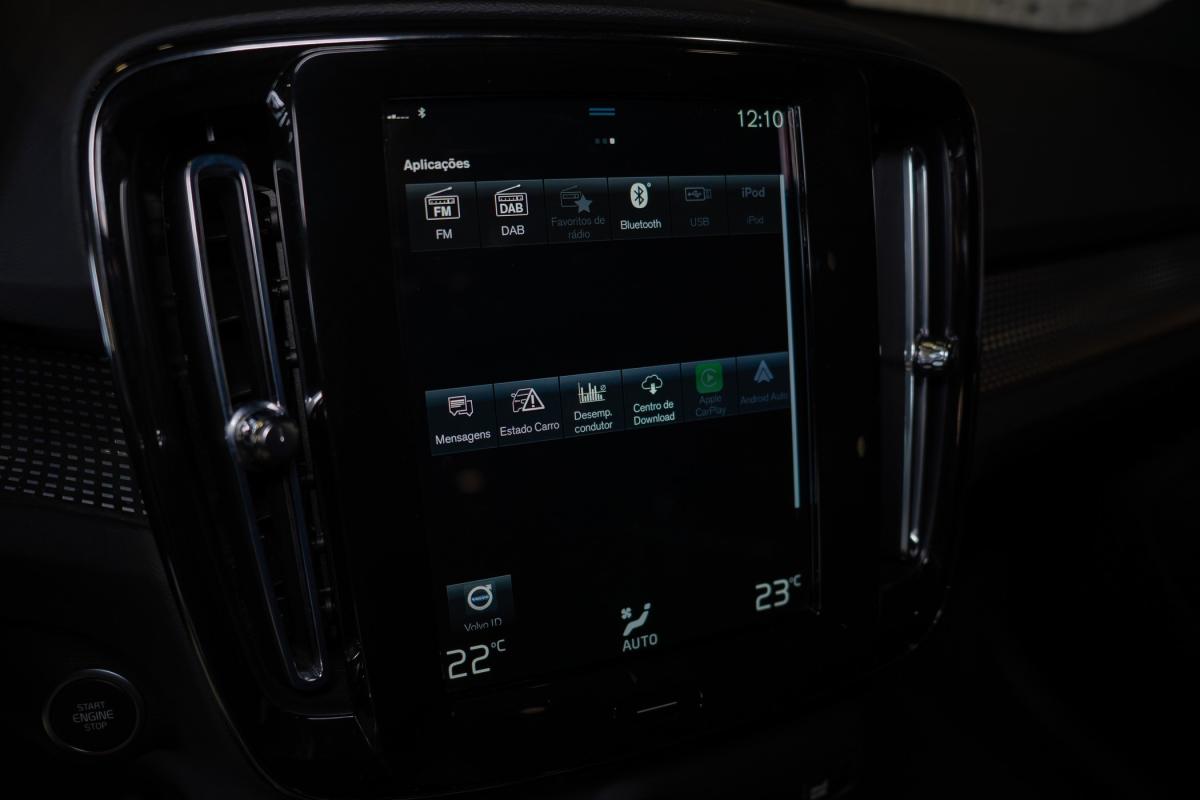 volvo-xc40-2022-hibrido-a-gasolina-1477cc