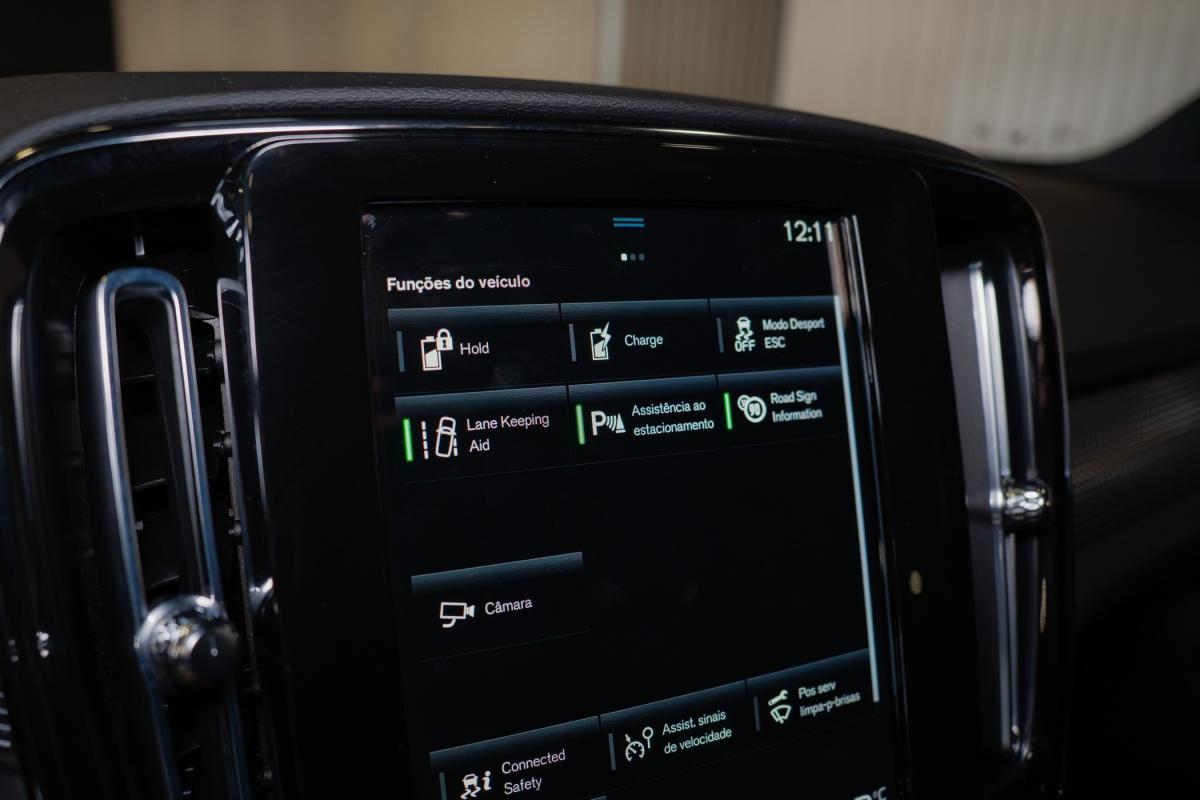 volvo-xc40-2022-hibrido-a-gasolina-1477cc