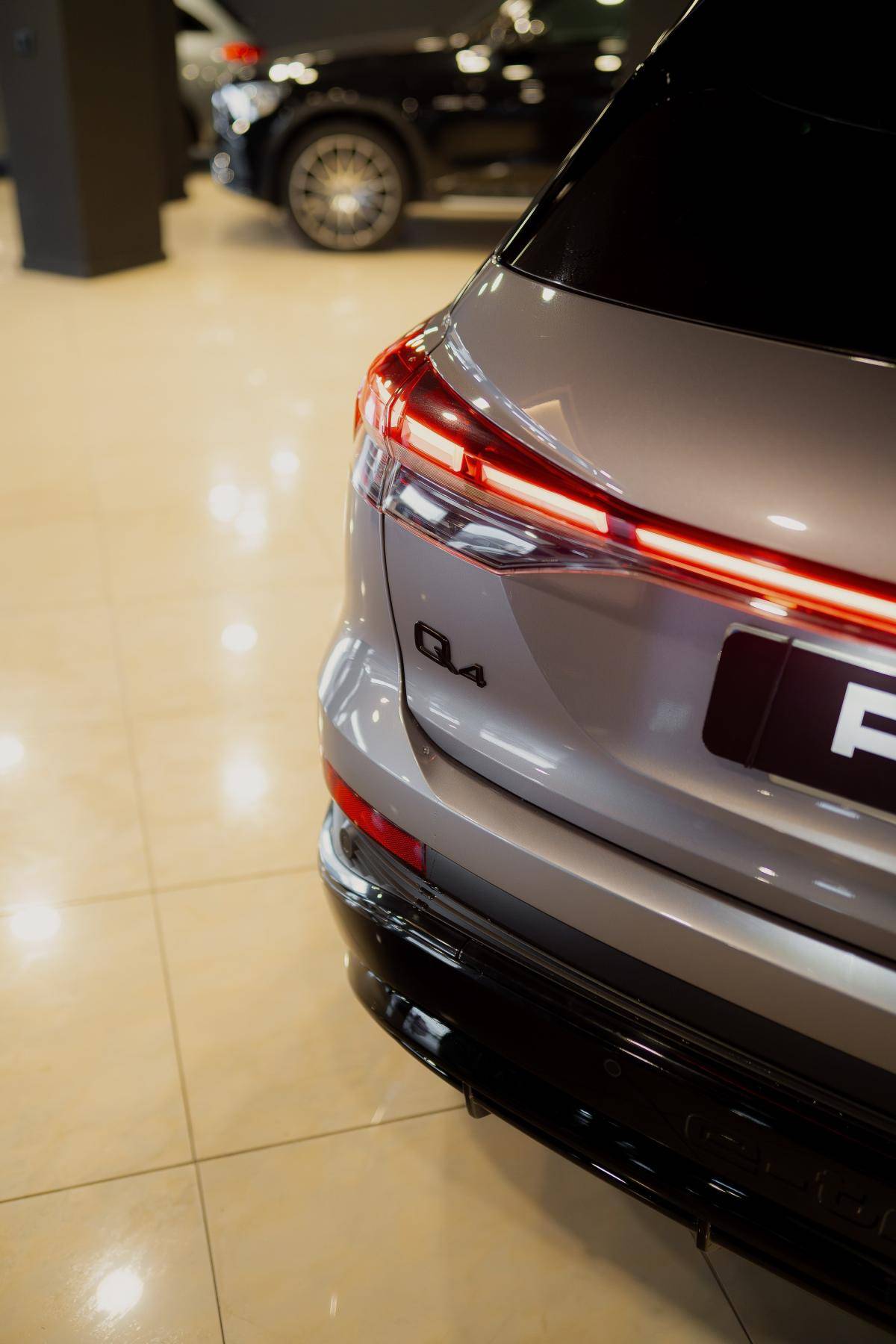 audi-q4-e-tron-2021-eletrico-500cc