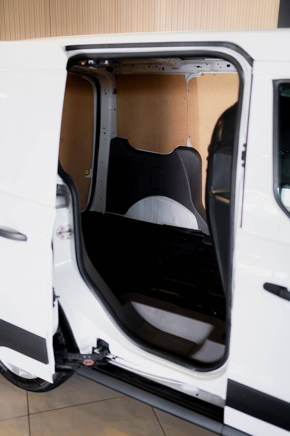 ford-transit-connect-2020-diesel-1499cc