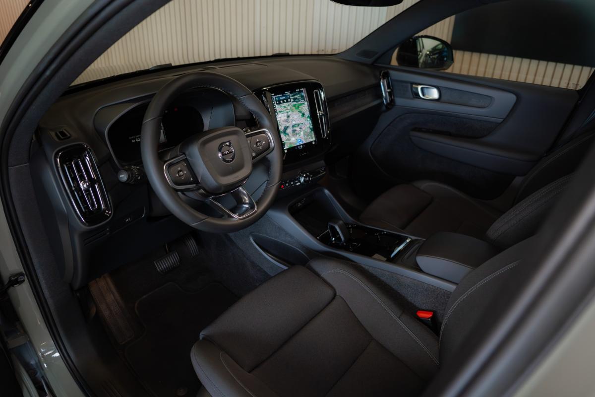 volvo-xc40-2023-eletrico-500cc