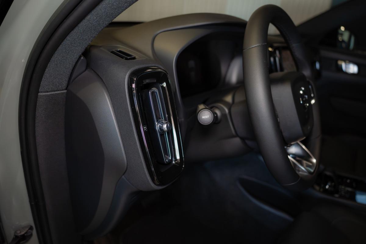 volvo-xc40-2023-eletrico-500cc