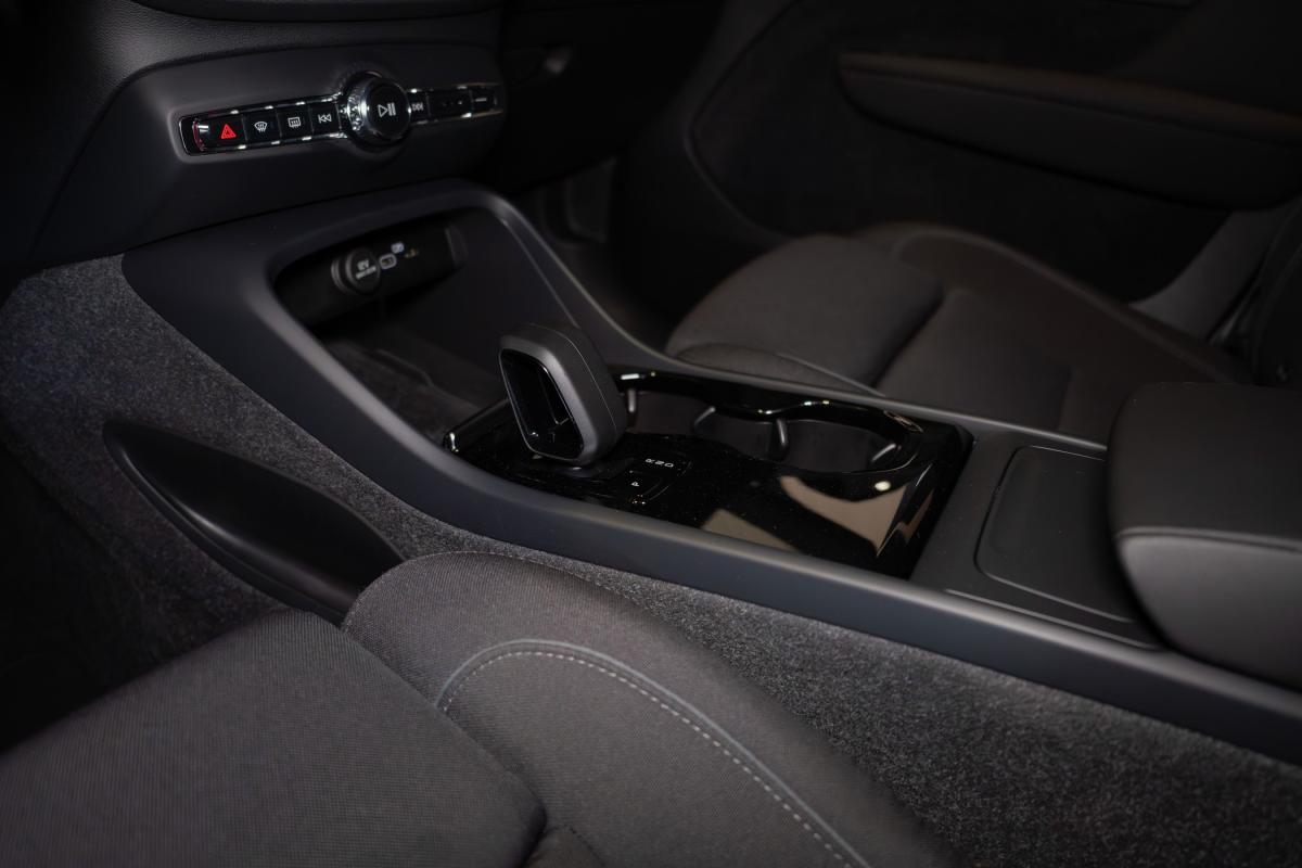 volvo-xc40-2023-eletrico-500cc