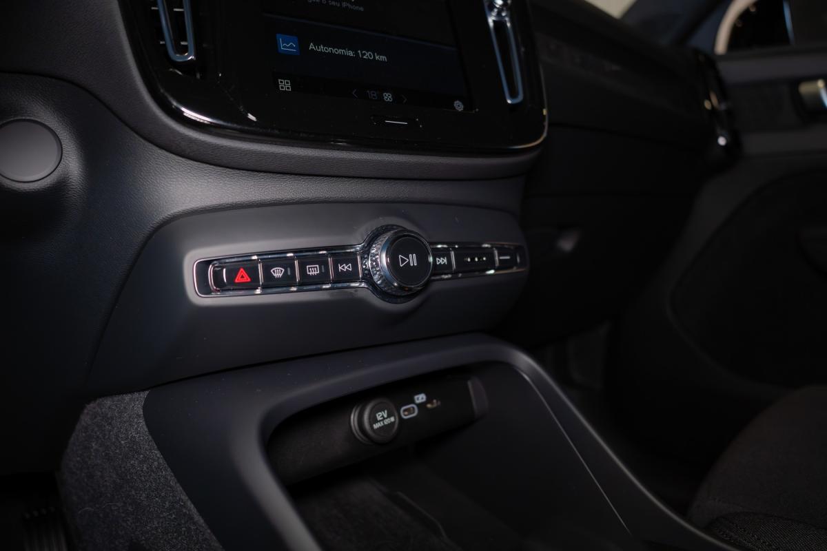 volvo-xc40-2023-eletrico-500cc