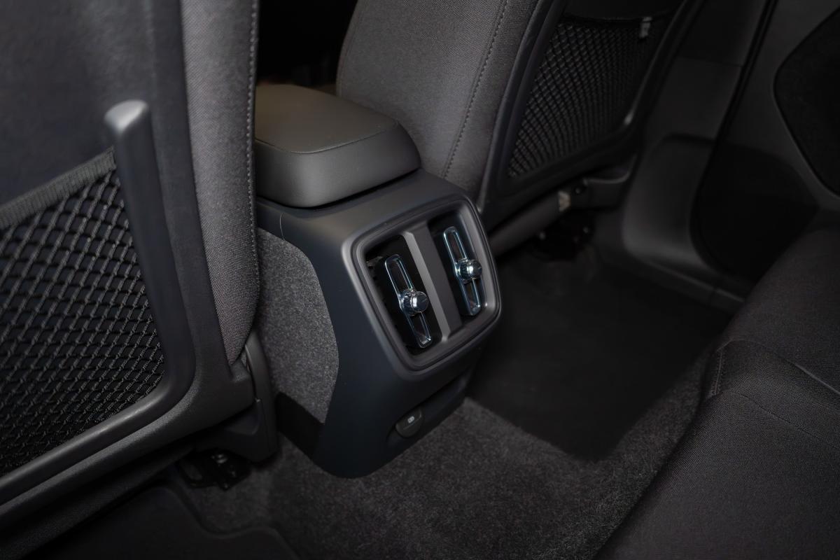 volvo-xc40-2023-eletrico-500cc