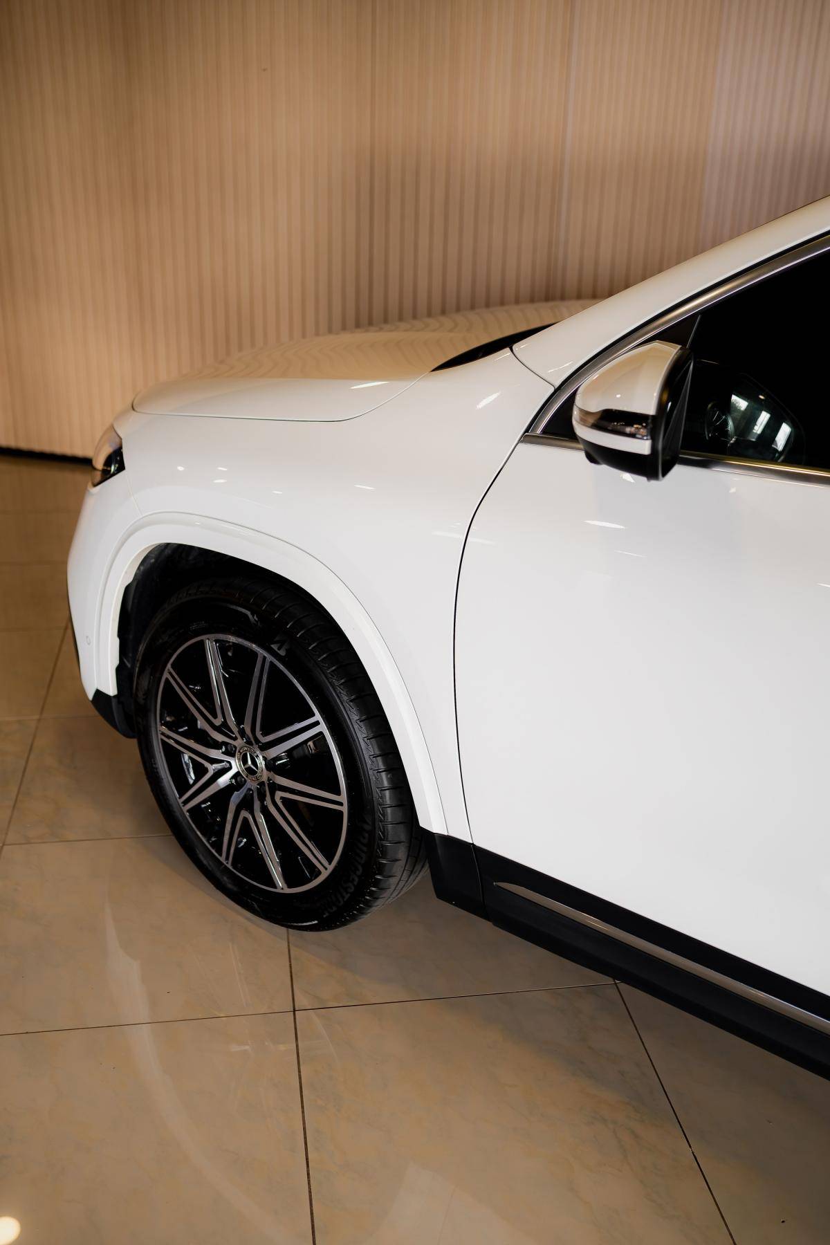 mercedes-benz-eqa-2024-eletrico-500cc