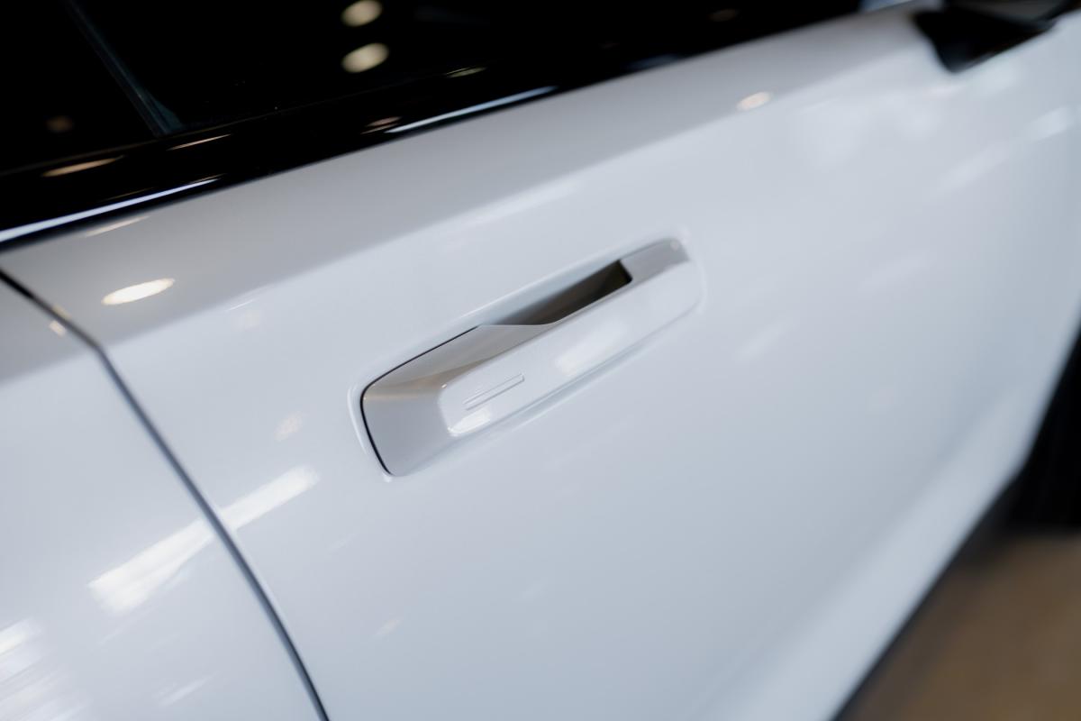 polestar-2-2024-eletrico-500cc