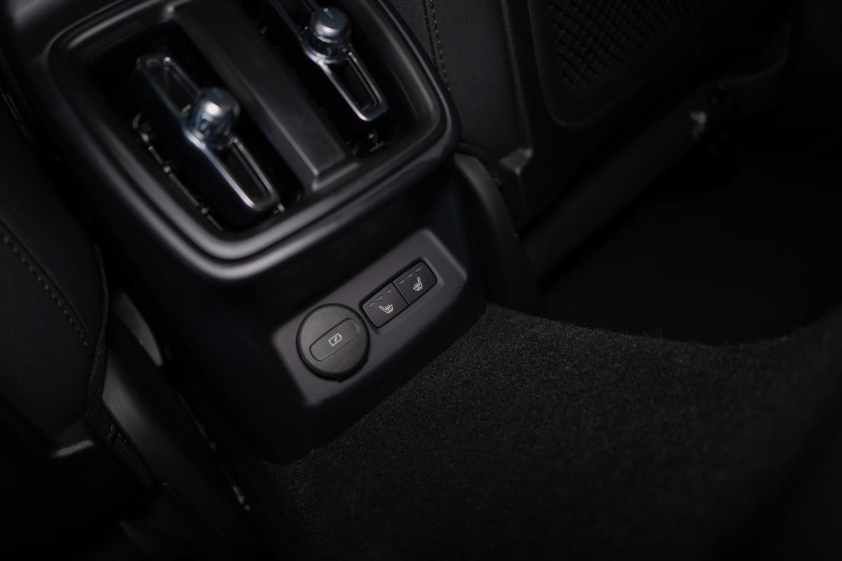 polestar-2-2024-eletrico-500cc