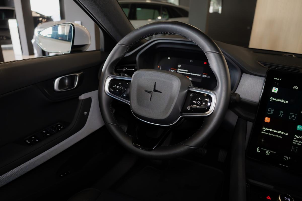 polestar-2-2024-eletrico-500cc