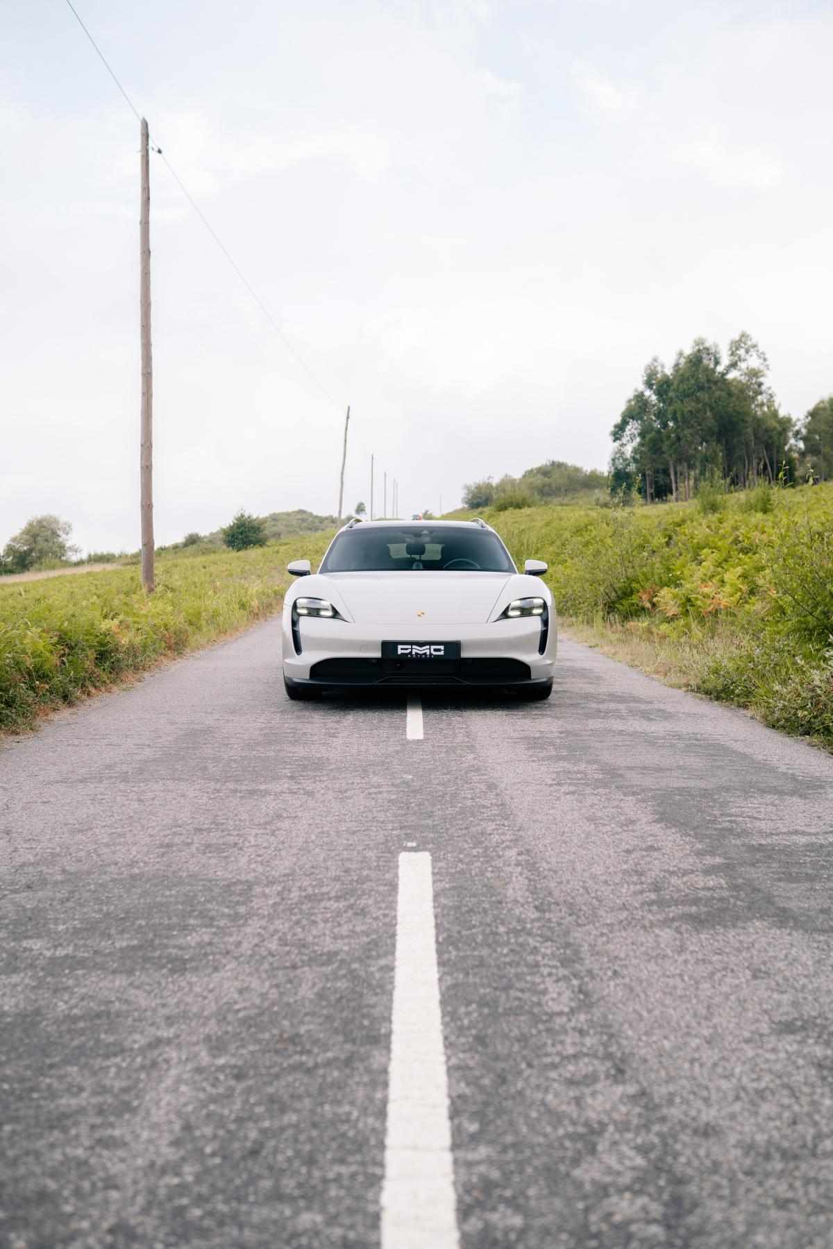 porsche-taycan-2023-eletrico-0cc