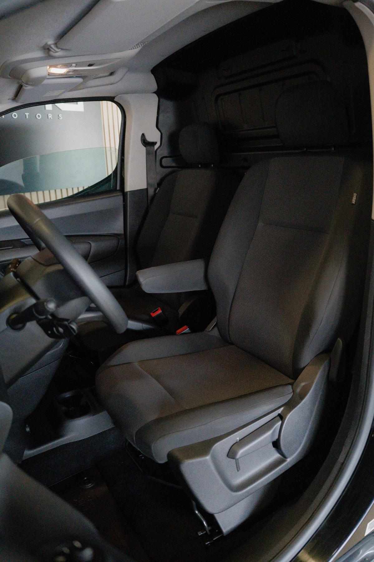 toyota-proace-2023-diesel-1499cc