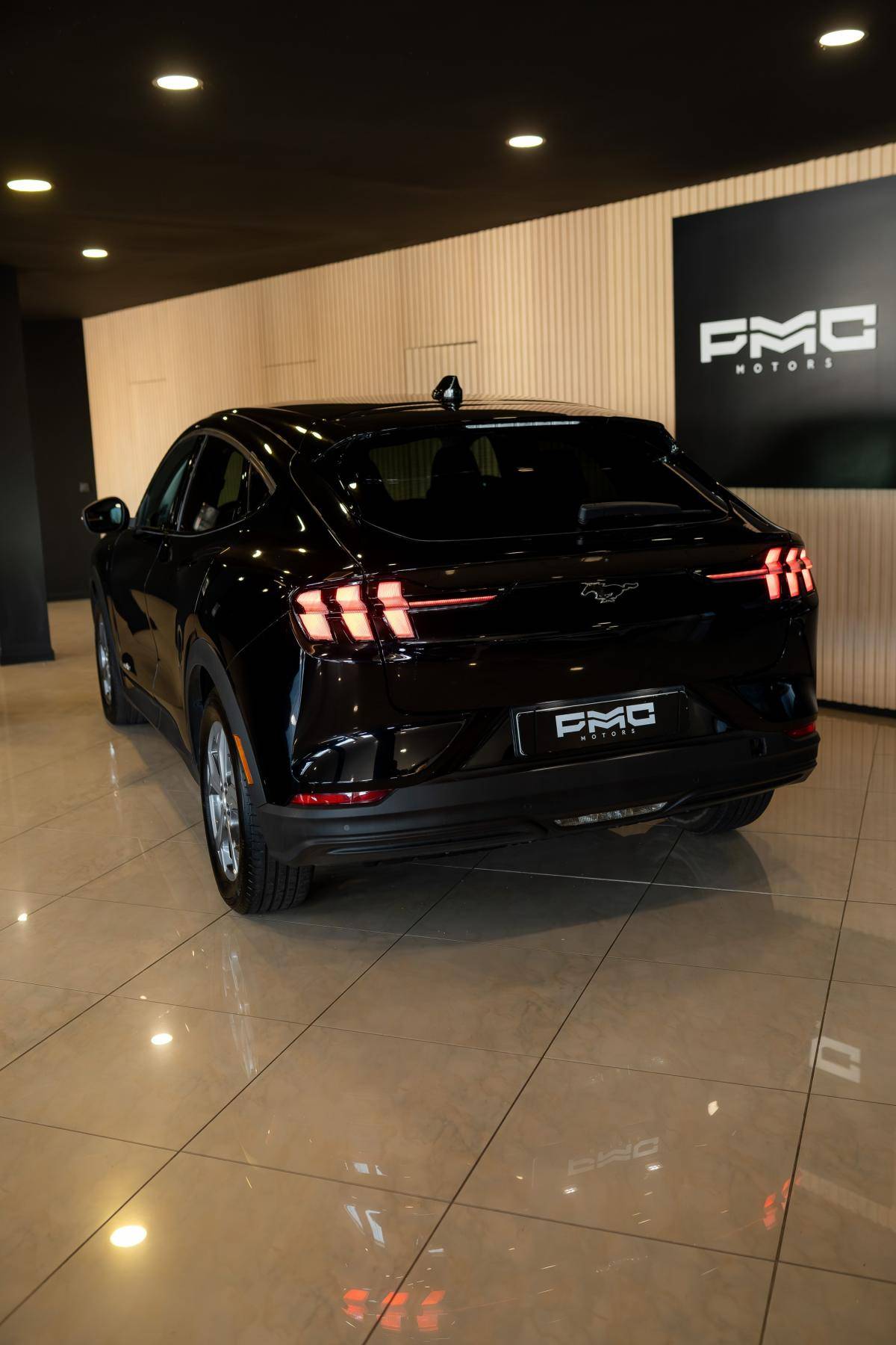 ford-mustang-2021-eletrico-500cc