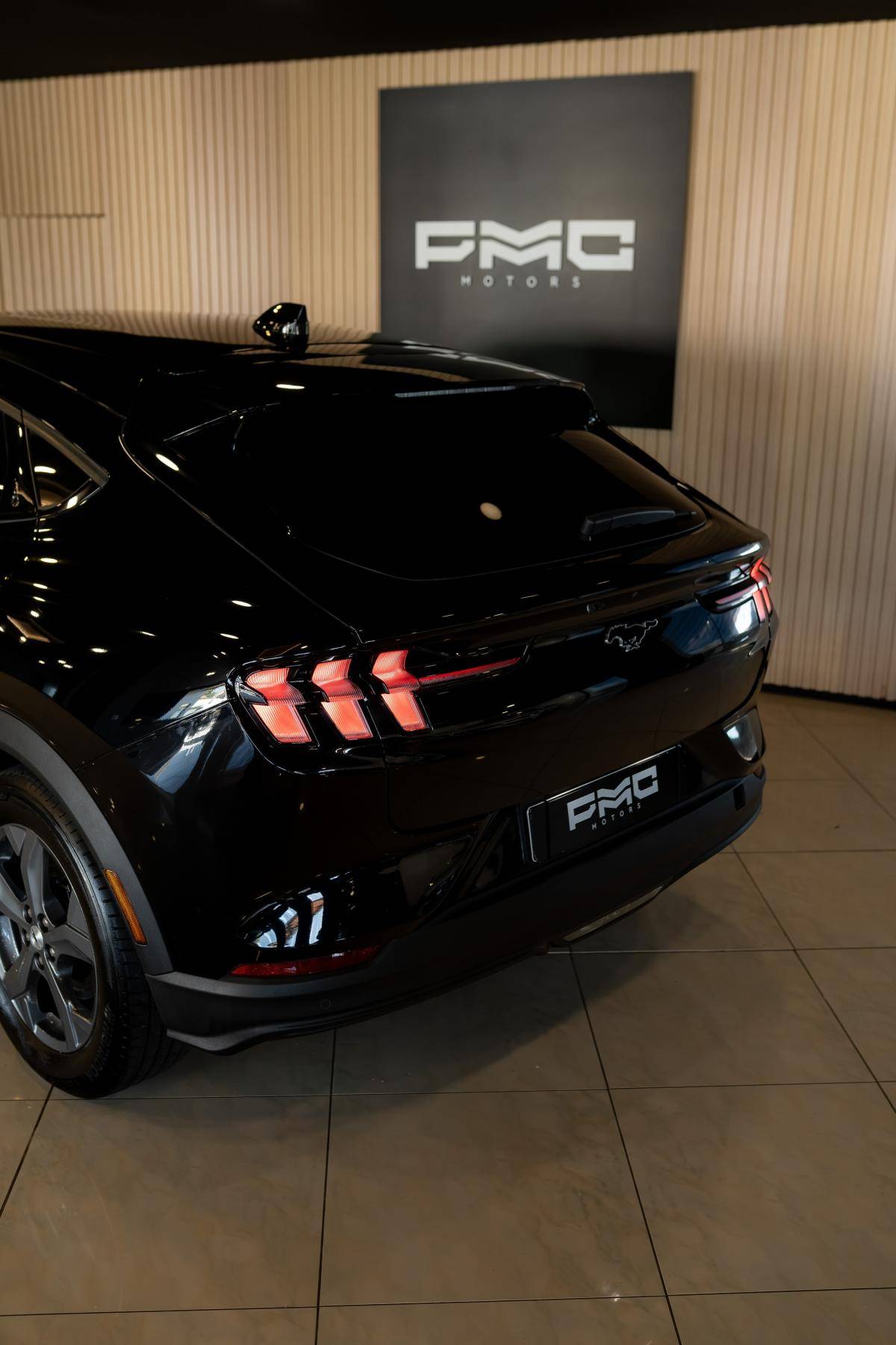 ford-mustang-2021-eletrico-500cc