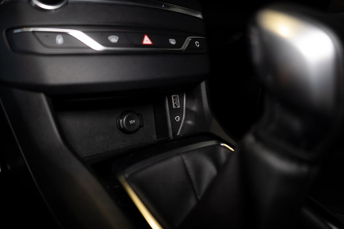 peugeot-308-2016-diesel-1560cc