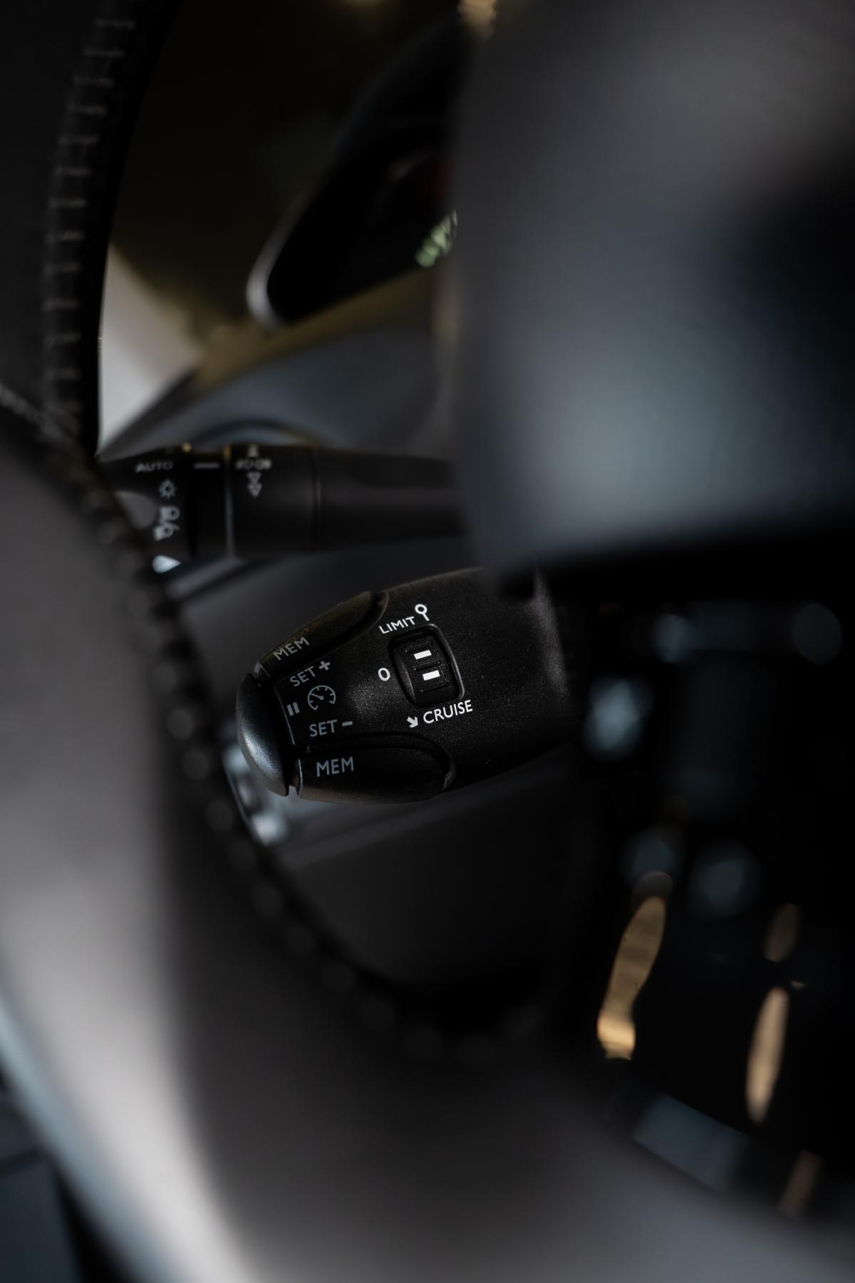peugeot-308-2016-diesel-1560cc