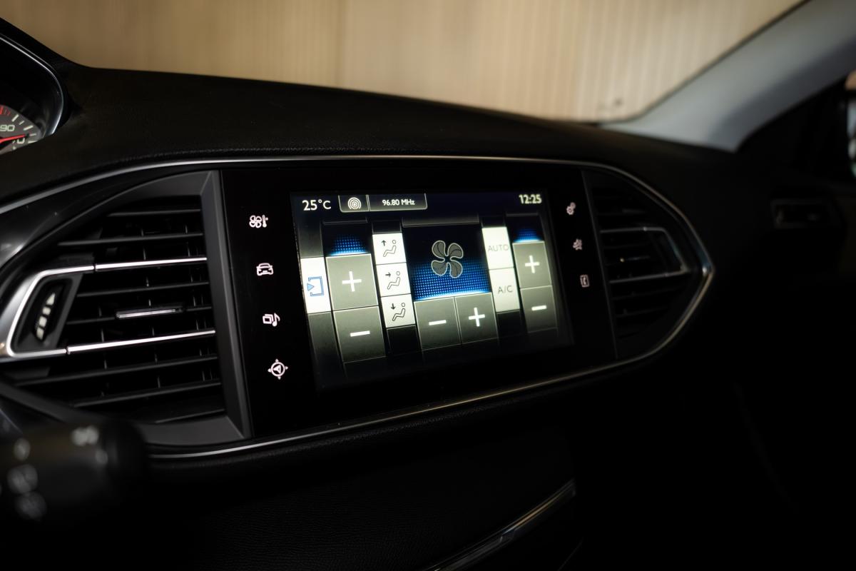 peugeot-308-2016-diesel-1560cc