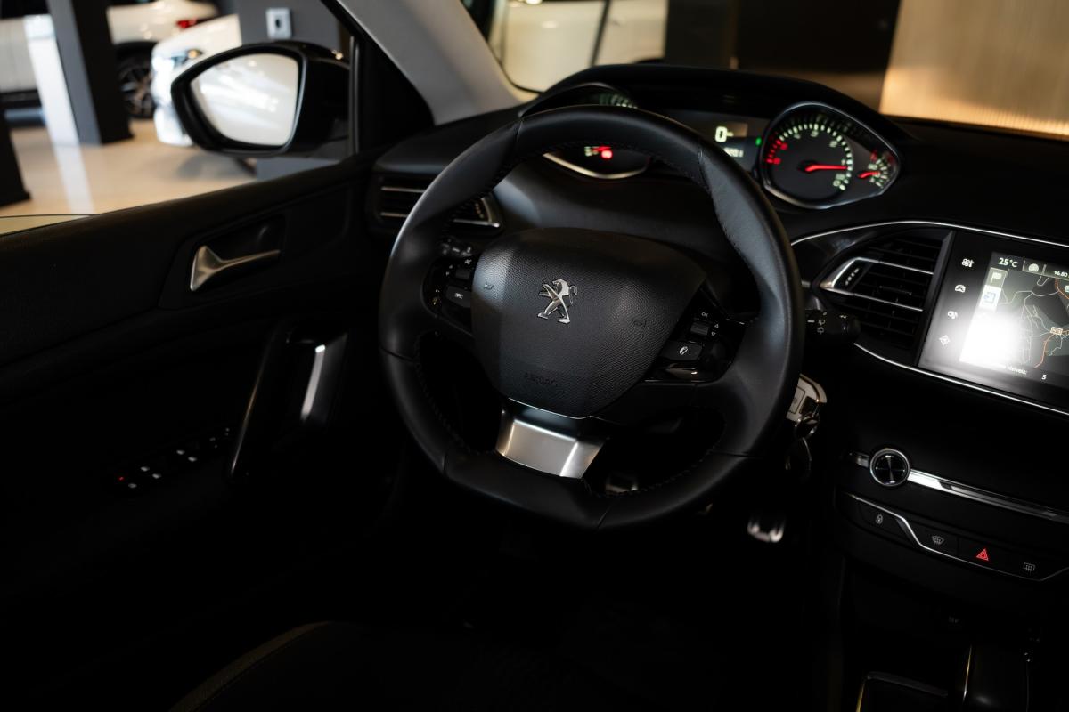 peugeot-308-2016-diesel-1560cc