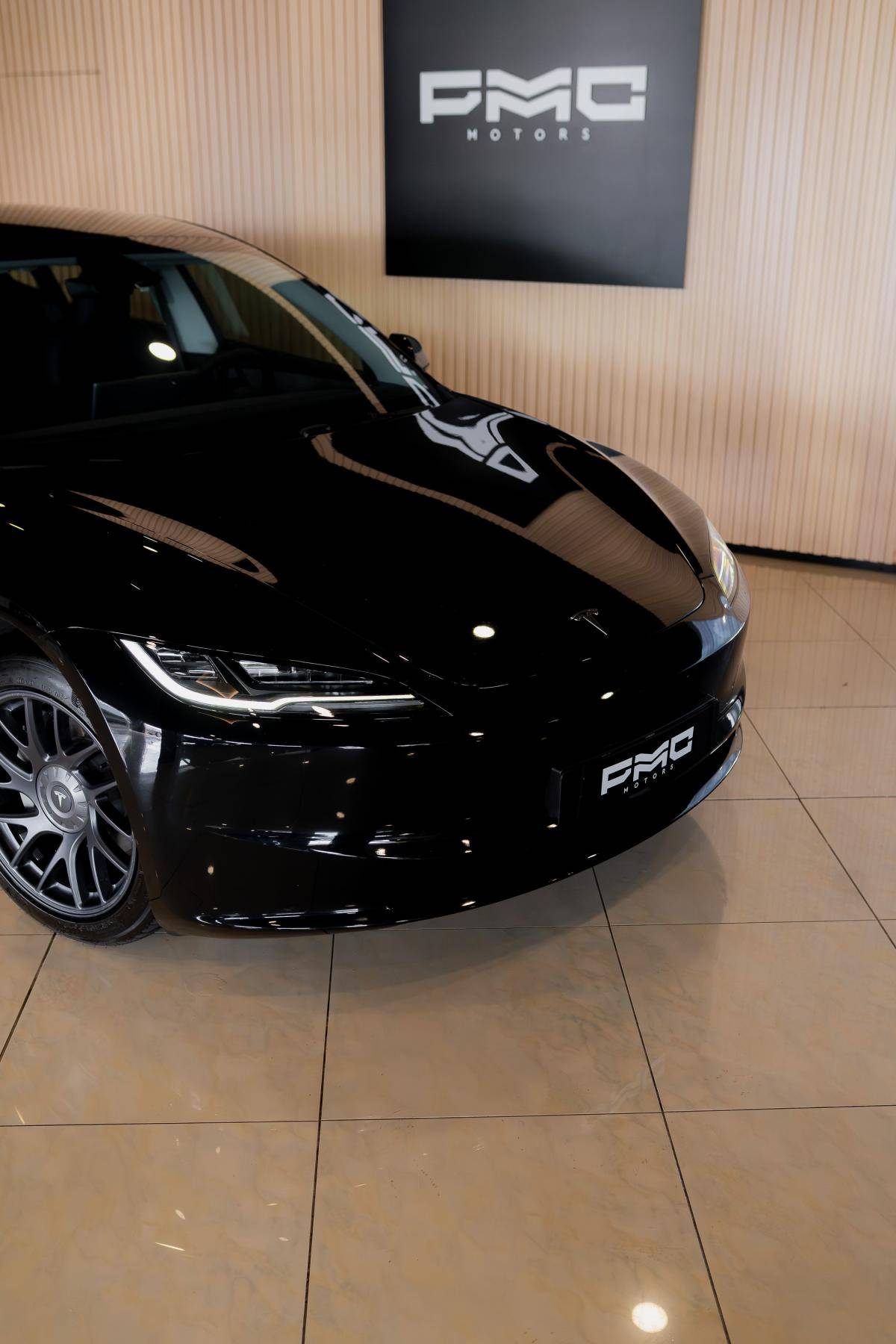 tesla-model-3-2024-eletrico-500cc