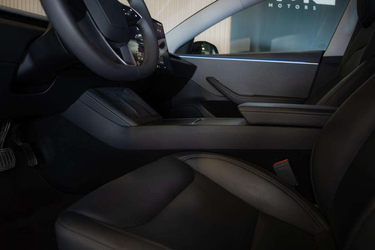 tesla-model-3-2024-eletrico-500cc