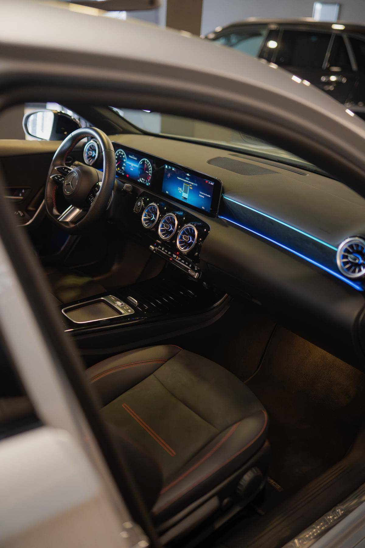 mercedes-benz-classe-a-2025-hibrido-a-gasolina-1332cc