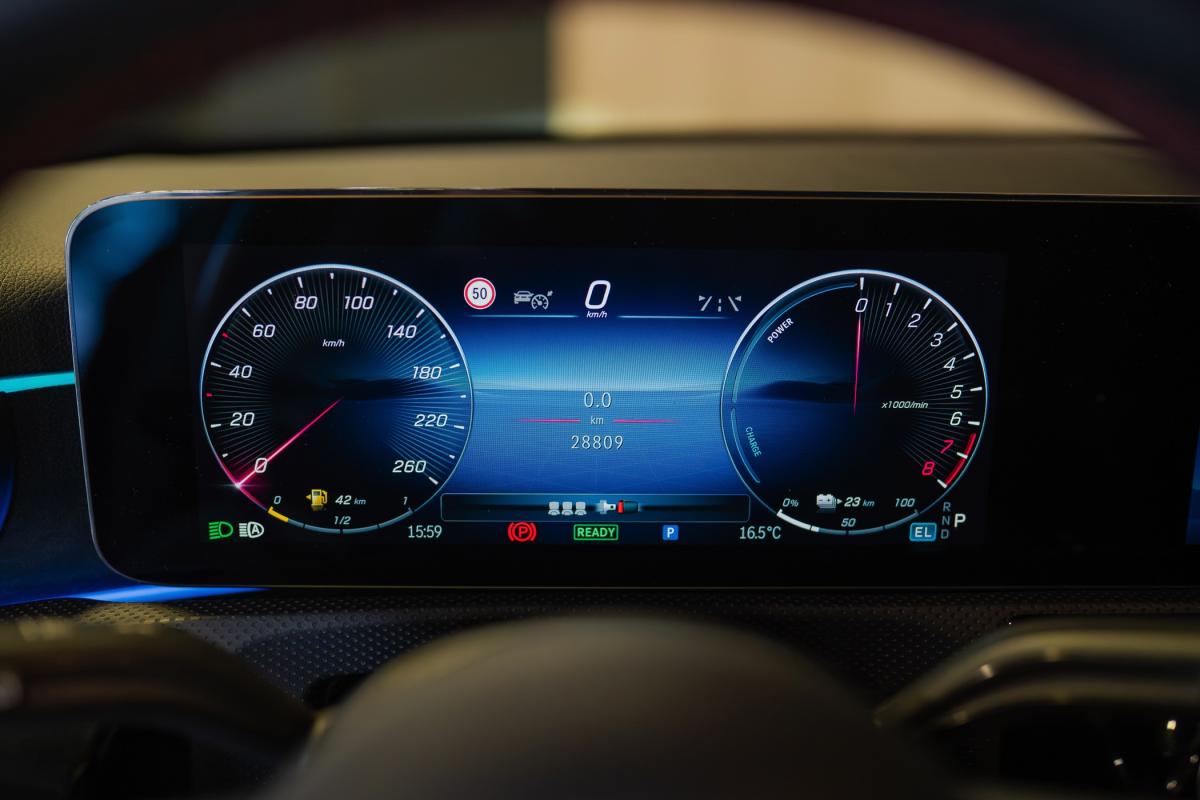mercedes-benz-classe-a-2025-hibrido-a-gasolina-1332cc