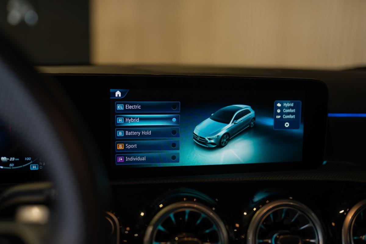 mercedes-benz-classe-a-2025-hibrido-a-gasolina-1332cc
