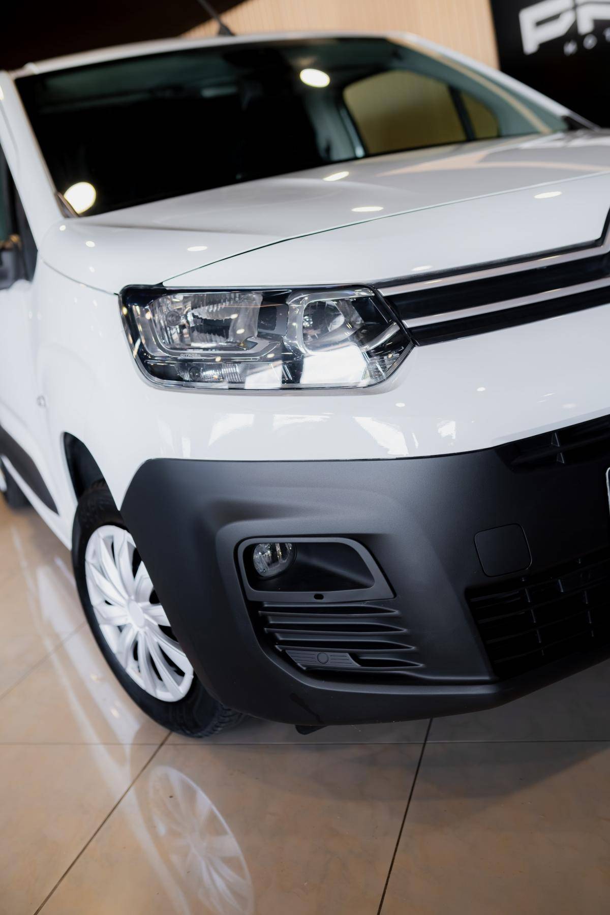 citroen-berlingo-2021-gasolina-1199cc