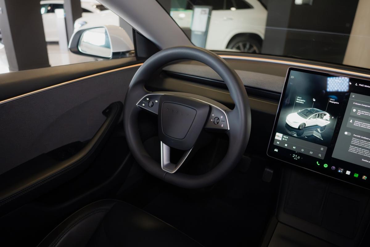 tesla-model-3-2025-eletrico-500cc