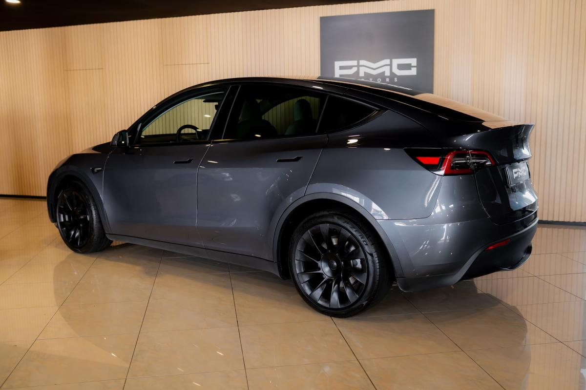 tesla-model-y-2021-eletrico-500cc