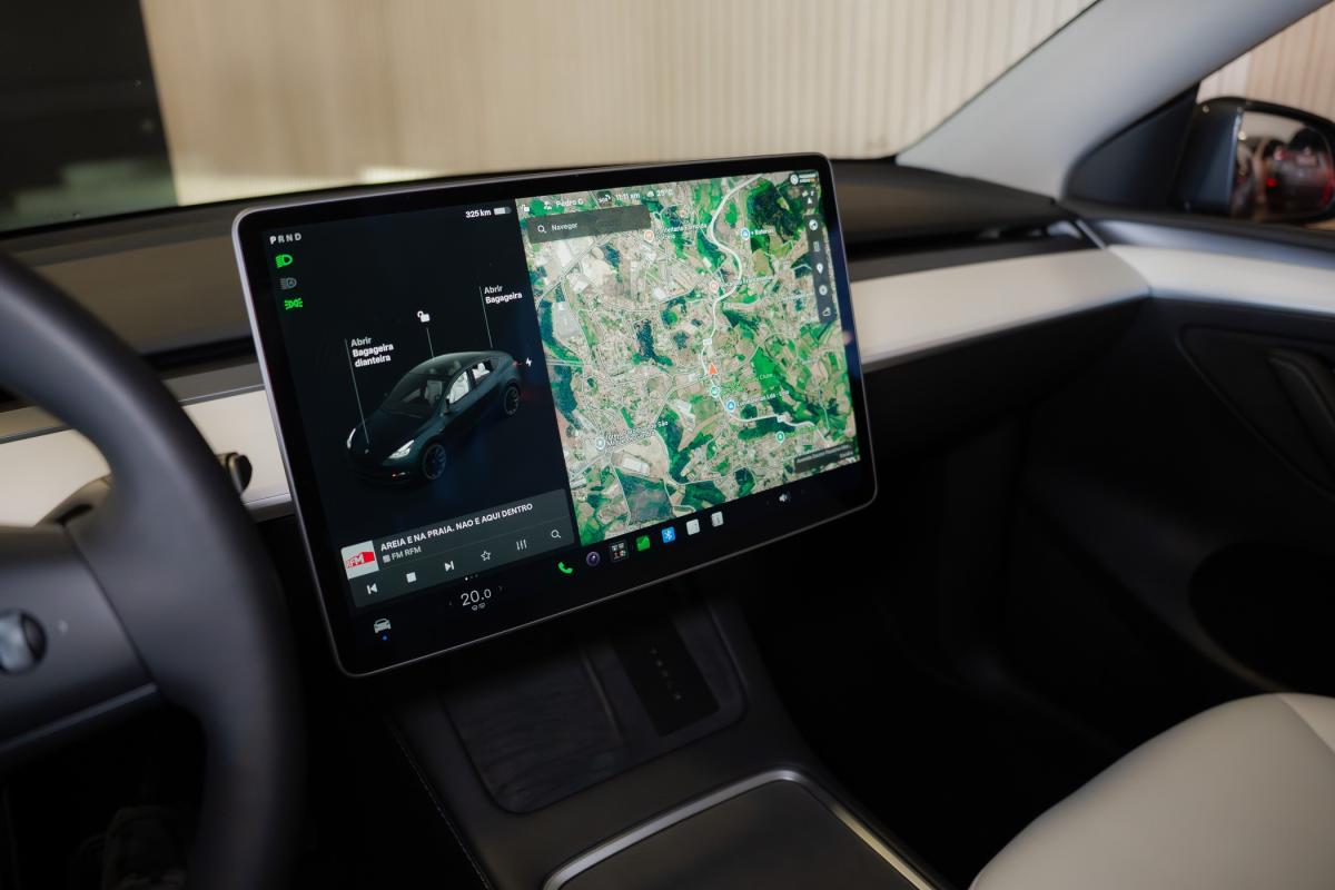 tesla-model-y-2021-eletrico-500cc